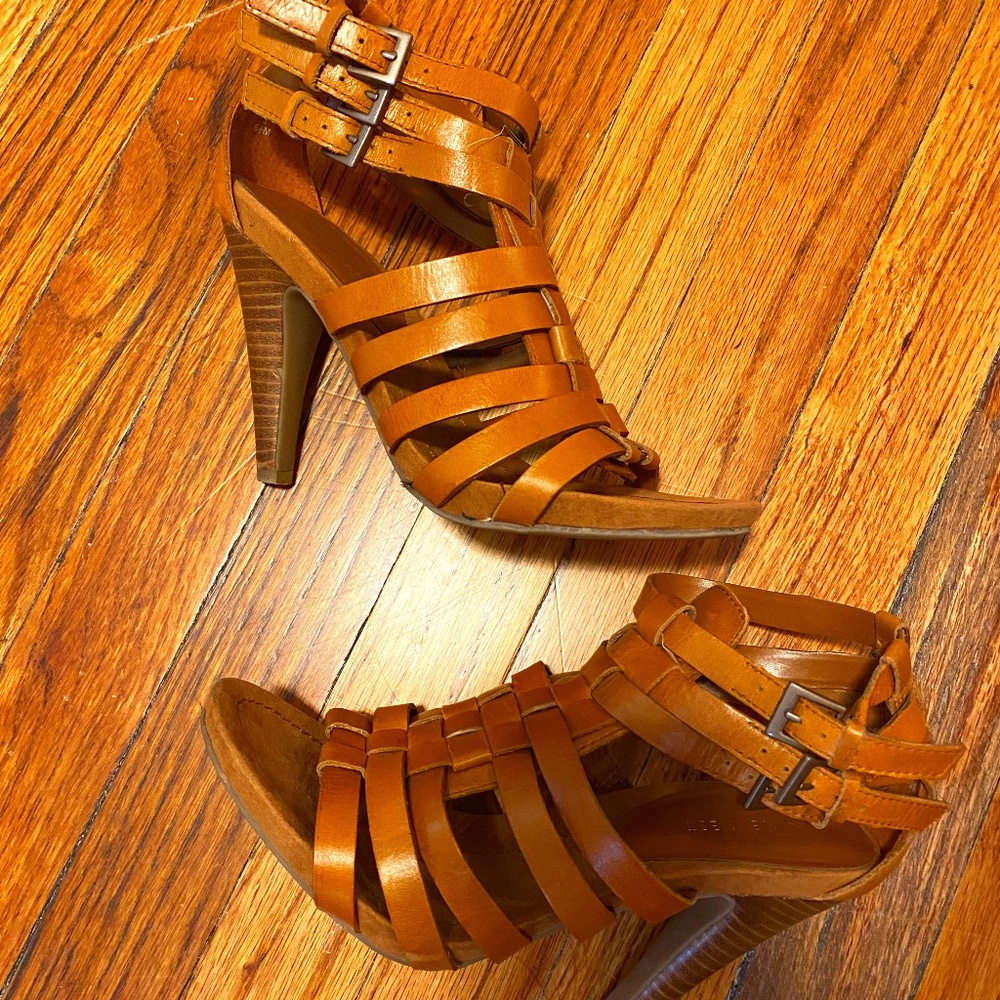 Nine West gladiator heels, Sz: 6.5, light brown